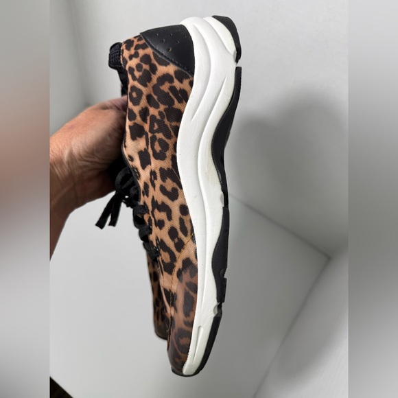 VIONIC Sneakers Low Top 335 Tourney 1st Ray Technology Cheetah Print 11 - Picture 3 of 10